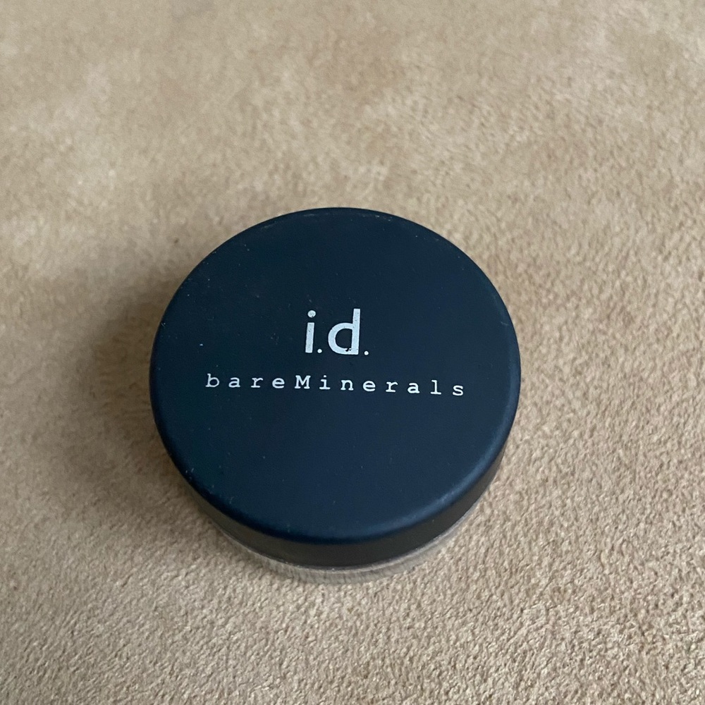 Bare Minerals Liner shadow